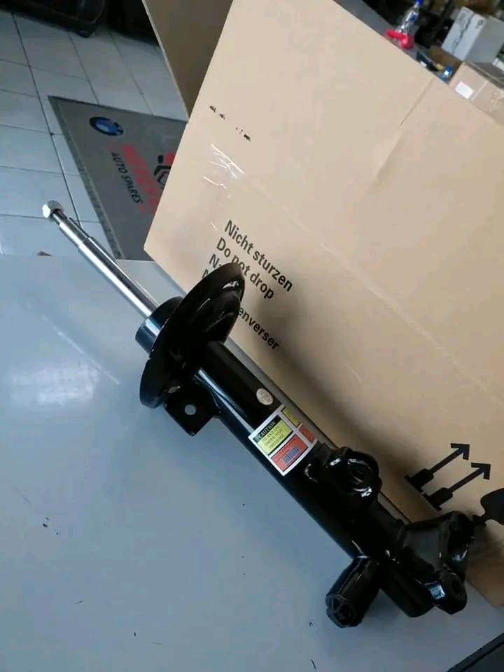 MERCEDES W204 C180 C200 C350 CGI KOMPRESSOR FRONT ELECTRIC SHOCK (C2508)(2043231000) - Image 3